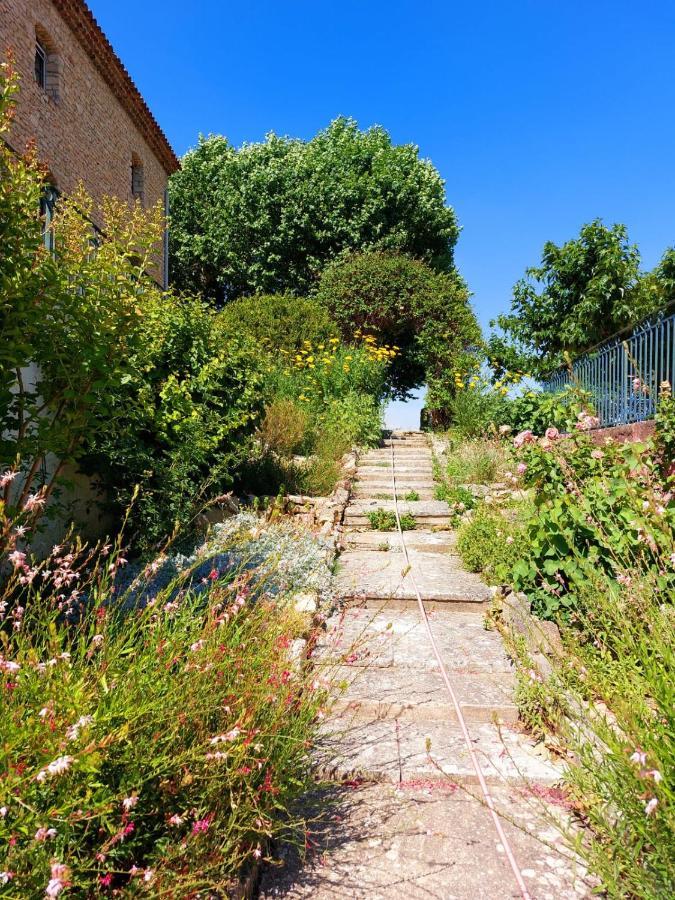 Logement D'Exception Pres Du Colorado Provencal Dans Une Residence Au Calme Avec Piscine Offrant Une Vue Imprenable Sur Le Luberon Depuis Sa Terrasse Viens Экстерьер фото