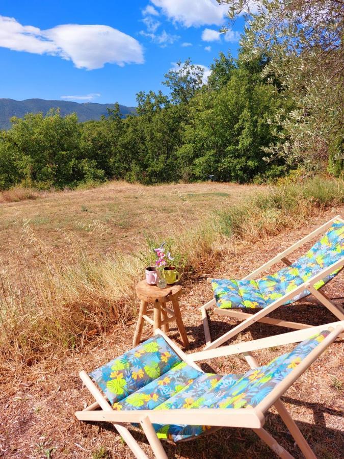 Logement D'Exception Pres Du Colorado Provencal Dans Une Residence Au Calme Avec Piscine Offrant Une Vue Imprenable Sur Le Luberon Depuis Sa Terrasse Viens Экстерьер фото